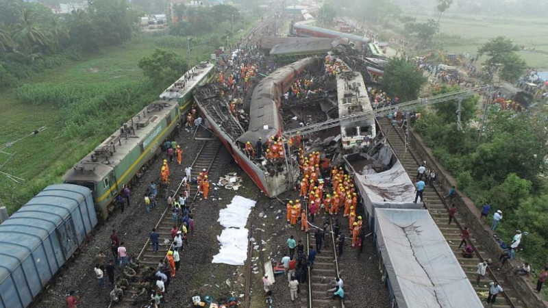 Индия влакова катастрофа / БГНЕС