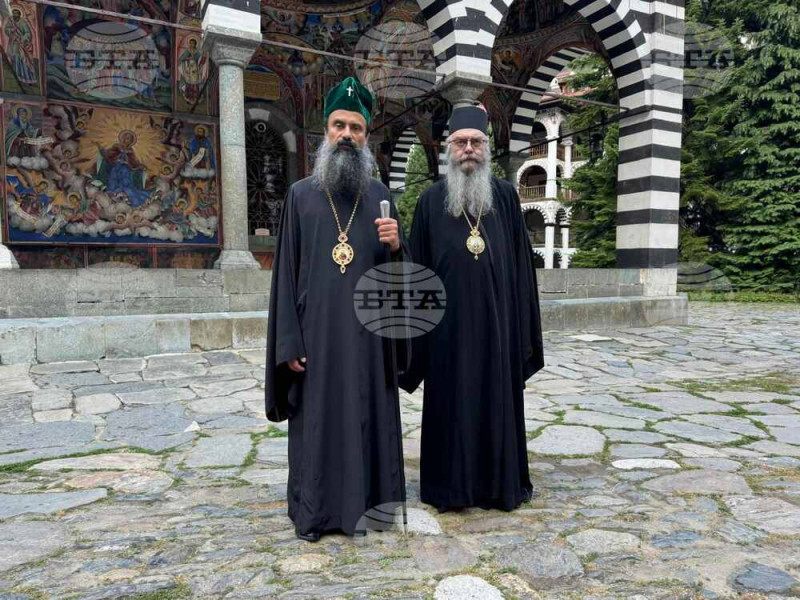 Патриарх Даниил и Адрианополският епископ Евлогий, игумен на Рилския манастир. Снимка: БТА Патриарх Даниил и Адрианополският епископ Евлогий, игумен на Рилския манастир. Снимка: БТА